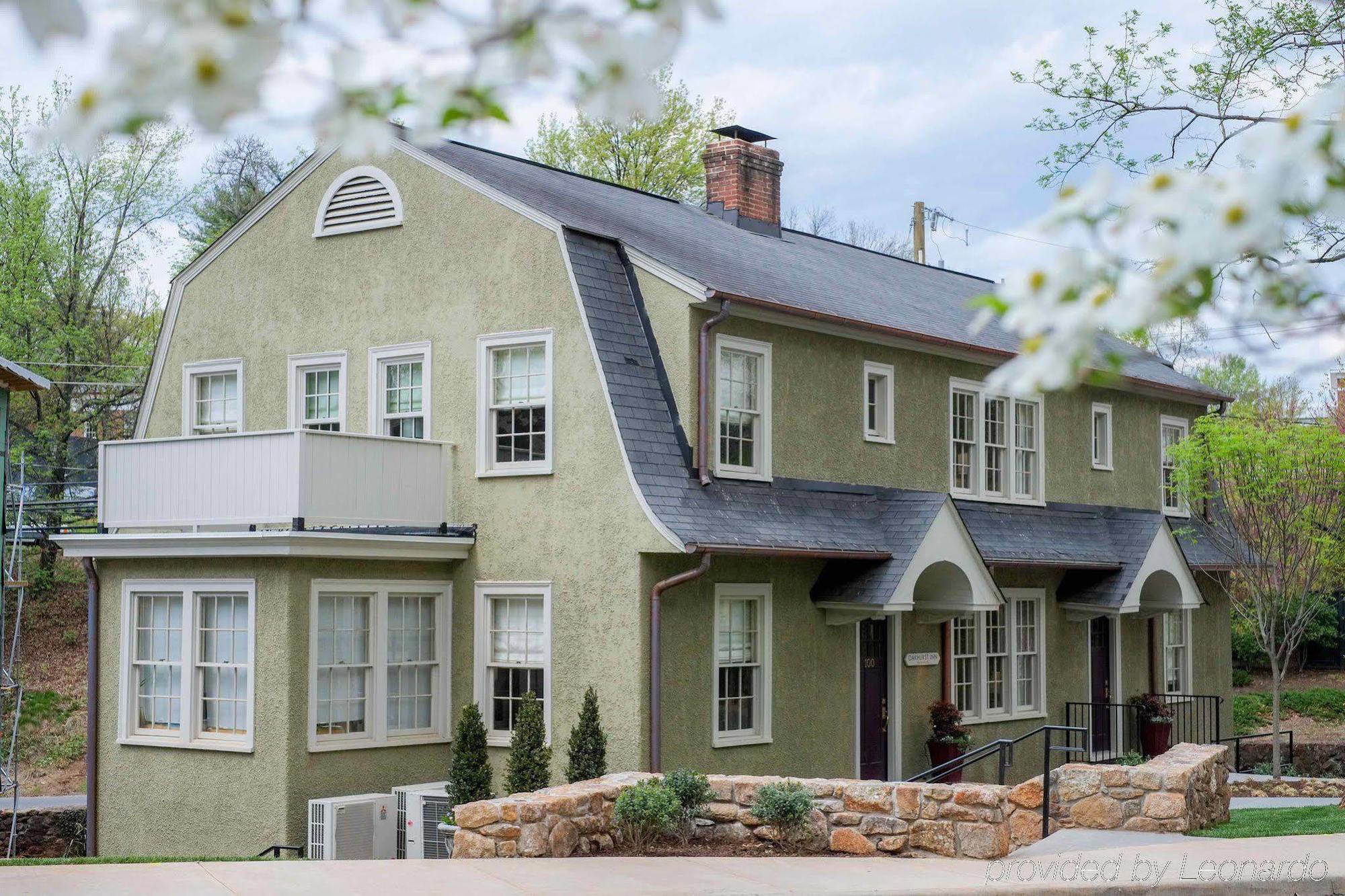 Oakhurst Inn At The University Charlottesville Zewnętrze zdjęcie
